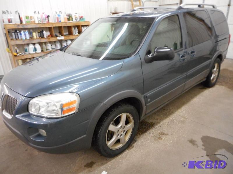 lot 5 image: 2006 Pontiac Montana