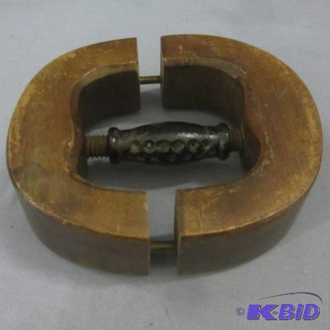 Hat Stretcher
