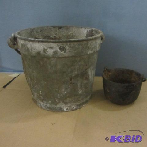 Cast Melting Pot, Bucket