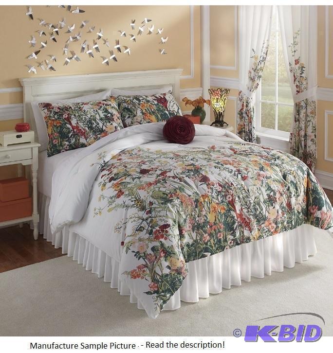 lot 45 image: Botanical Comforter Set - Queen - Comes with ...