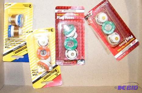 lot 86 image: Lot of Buss Fuses - (3) 25 amp type SL (screw...
