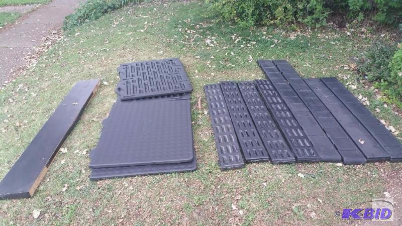 lot 31 image: Plastic Bed Frame with Black wooden Headboard
