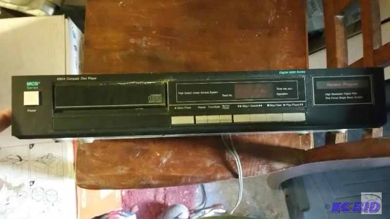 lot 36 image: MCS 6804 Compact Disc Player
