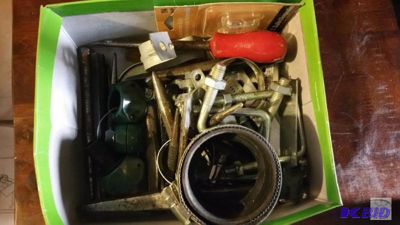 lot 45 image: Assorted pices and tools