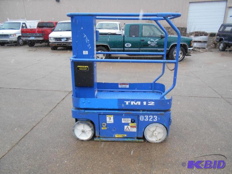 Snorkel  Upright TM-12 Electric Personnel Lift. 12 Deck Height.