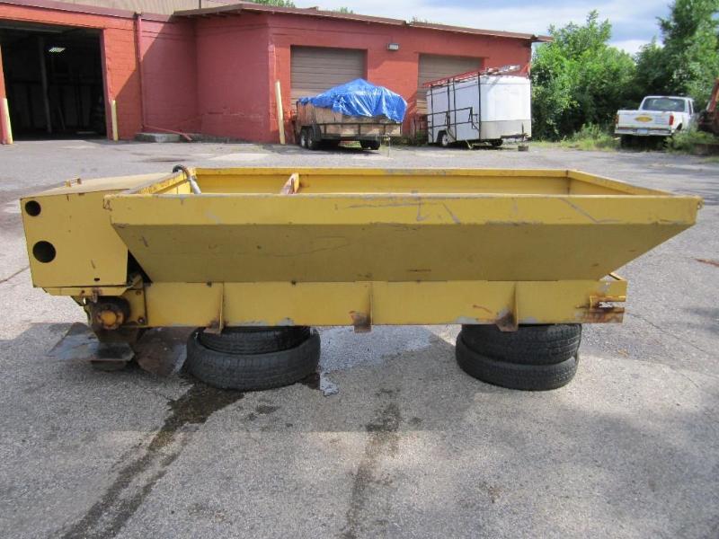 Flink Truck Mounted Salter  Sander. 8. Honda 8.5 HP.