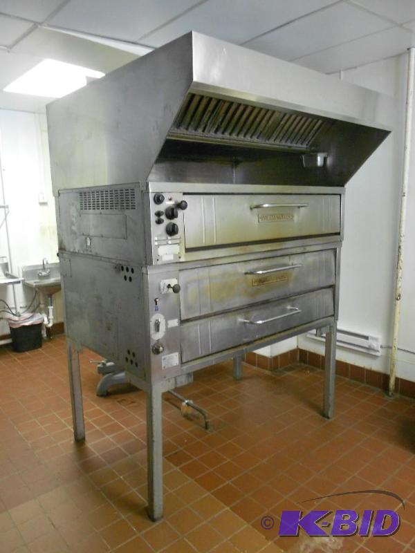 lot 16 image: 2 Bakers Pride Pizza Ovens and a Hood