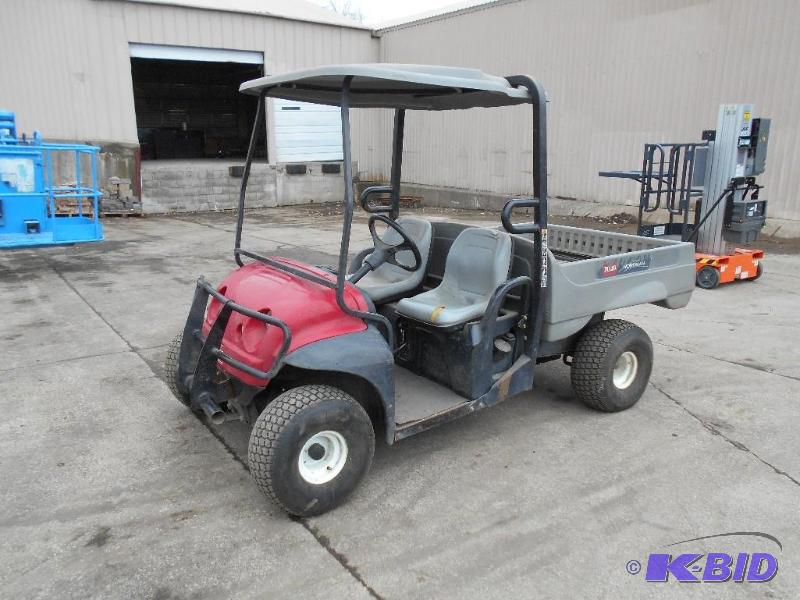 lot 4 image: Toro Workman. Used on a Golf Course. Gas. NO RESERVE