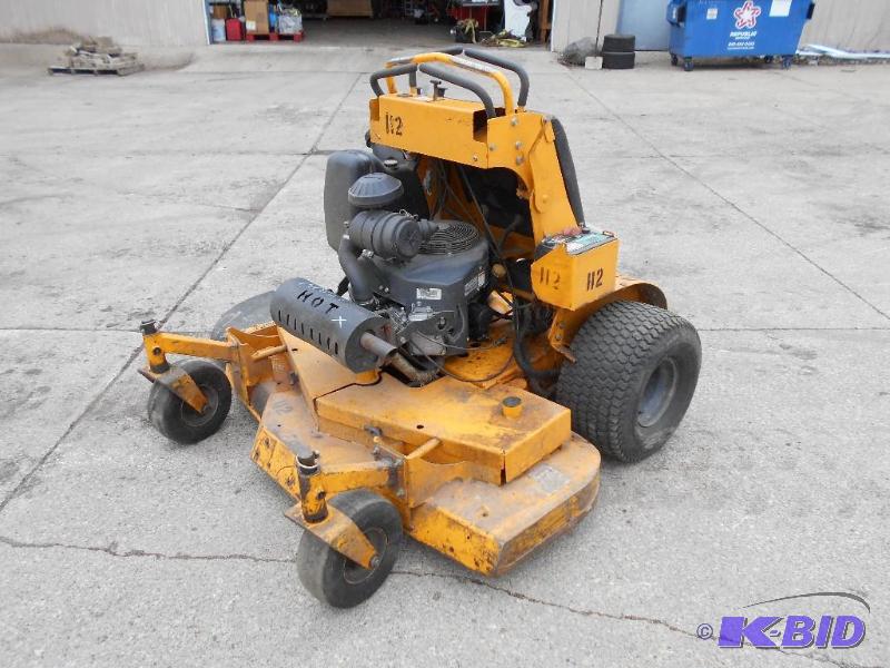 lot 6 image: Wright Stander Zero Turn Lawnmower. Runs. 52 Cut. NO RESERVE