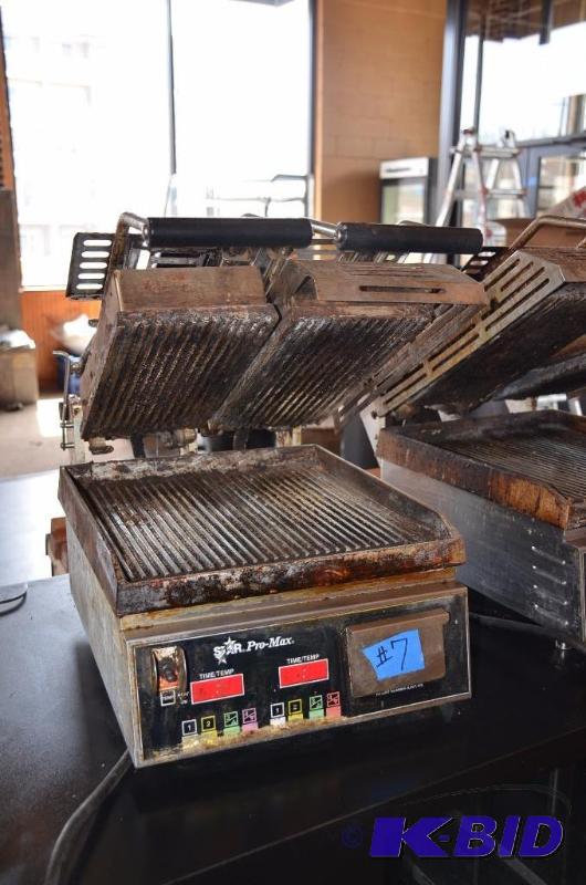 lot 7 image: Star Pro-Max Panini Press. Owner says it wor...