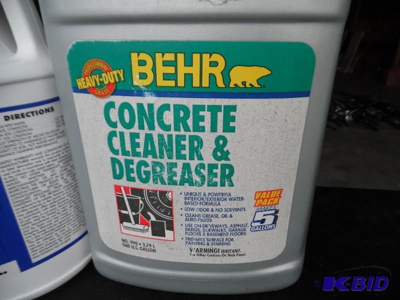 Concrete cleaner