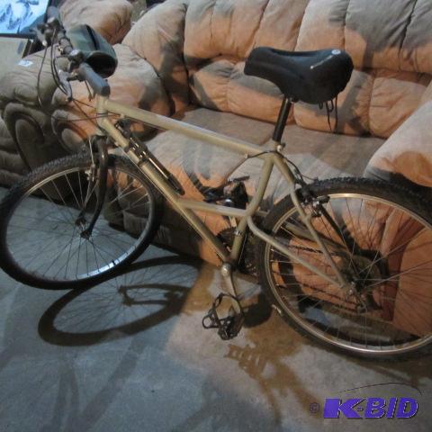 lot 104 image: Roadforce 18-Speed Bicycle