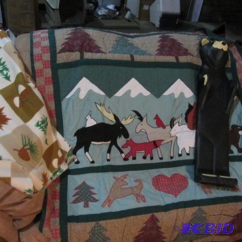 lot 105 image: Cabin Theme Decor