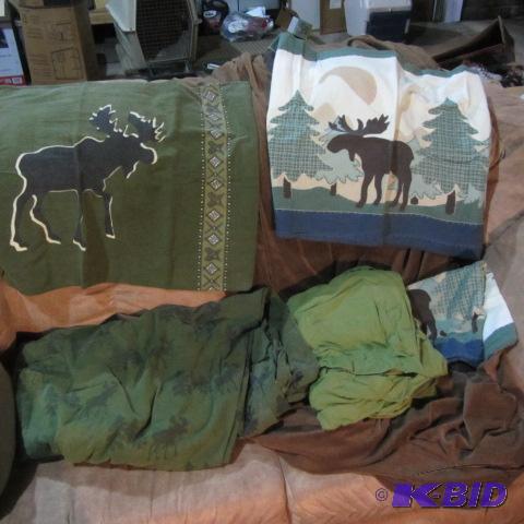 lot 107 image: Queen Bed Linens, Sofa Cover