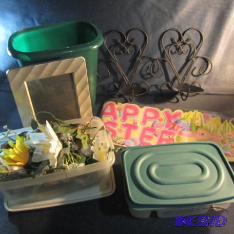 lot 119 image: Home Decor