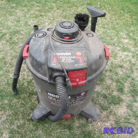 lot 22 image: Hoover Wet  Dry Vac