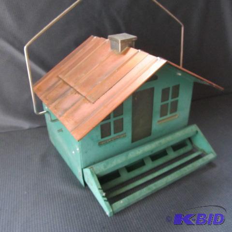 lot 49 image: Bird Feeder