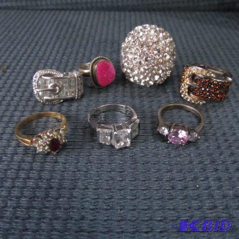 lot 85 image: Costume Rings