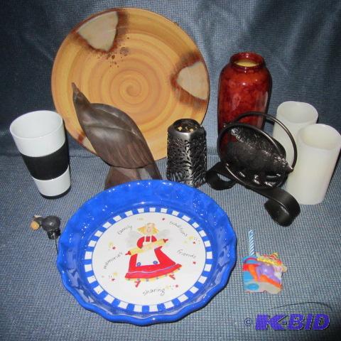 lot 89 image: Home Accent Items