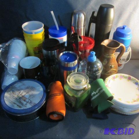 lot 98 image: Travel Beverage Containers