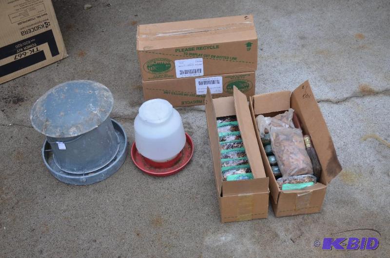 lot 111 image: Bird feeders and suet, Mesquite charcoal star...