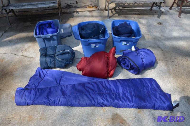lot 161 image: 7 sleeping bags- Ozark...