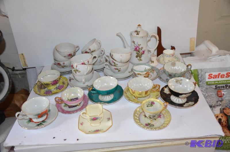 lot 167 image: Lot of Chinaware including Lenox Rose J-300...