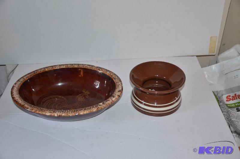 lot 174 image: Oven Proof Pottery Dish and matching Spattoon...