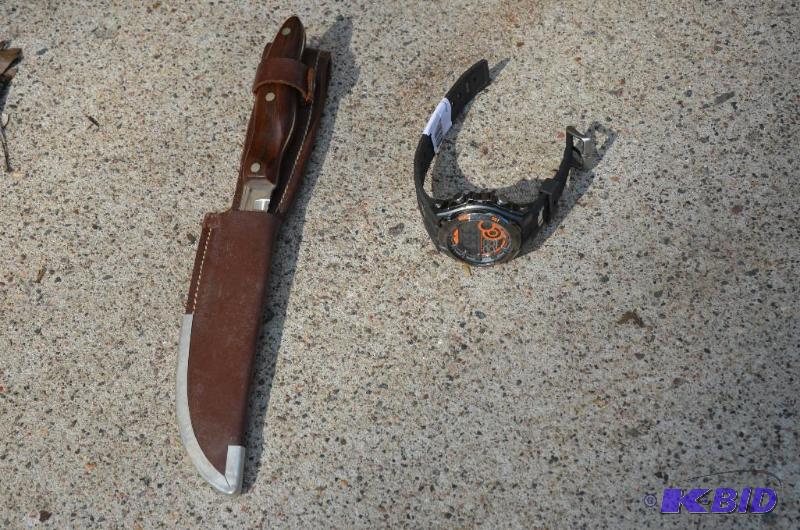 lot 189 image: Cutco bone handle knife and wrist watch...