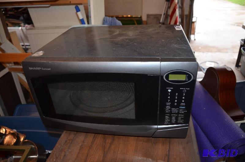 lot 213 image: Sharp Microwave Oven 1100 Watt Model R-308NP...