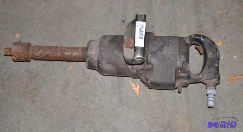 lot 47 image: Central Pneumatic air ratchet 24" long...
