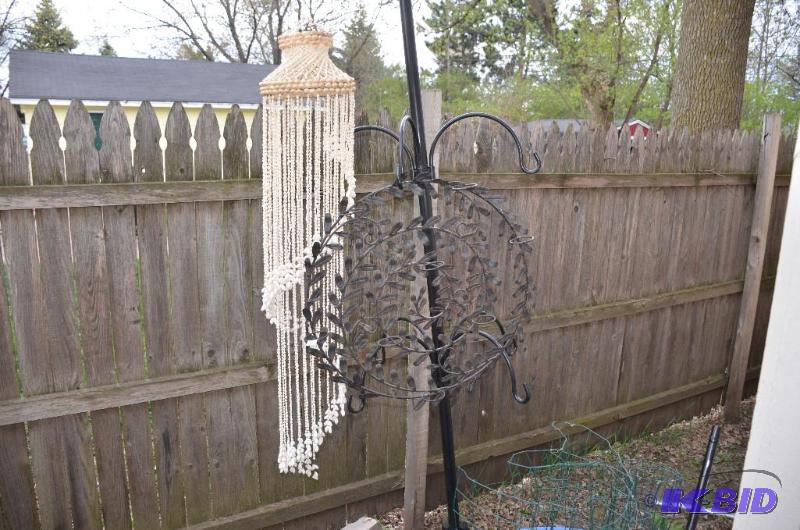 lot 60 image: Retro Hanging decor...