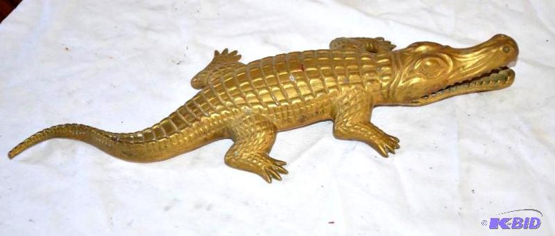 lot 94 image: Solid Brass Alligator. 16" long....