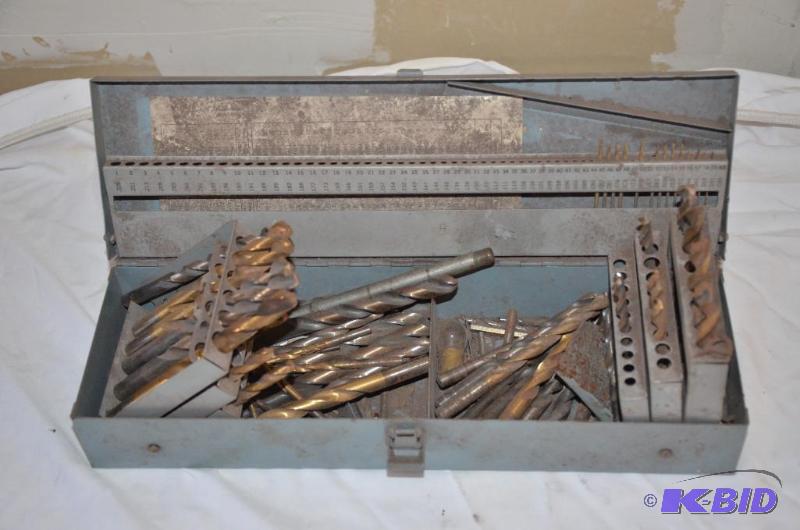 lot 99 image: Box of drill bits...