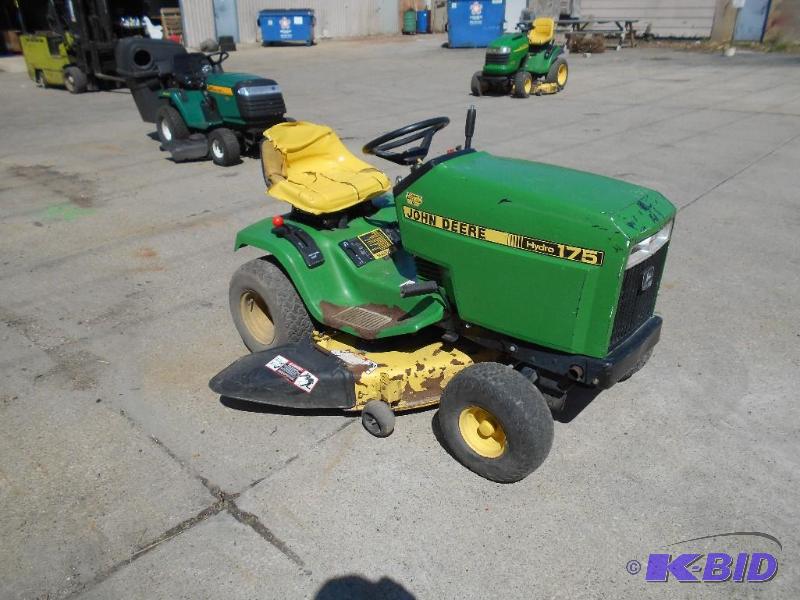 John Deere Hydro 175 Riding Lawnmower. Starts, Runs, Cuts.