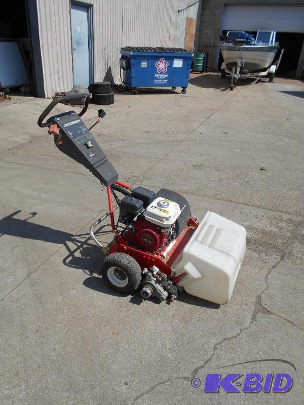 lot 4 image: Jacobsen Verticut Reel Lawnmower. NO RESERVE