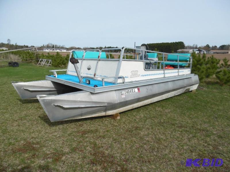 1981 Ercoa Pontoon