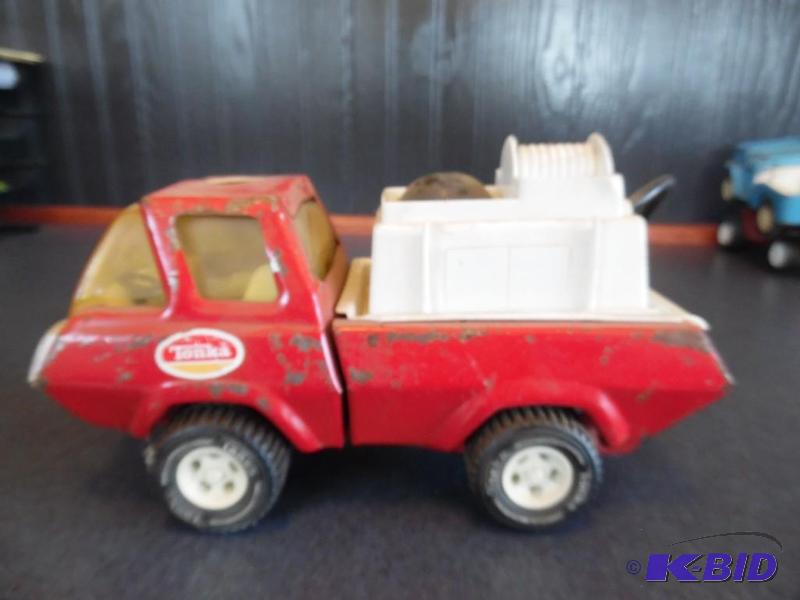 lot 23 image: Vintage Tonka water truck