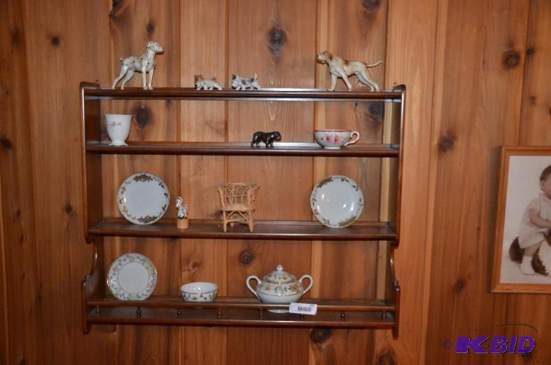 lot 150 image: Wood display shelf with contents -3 saucers ,...