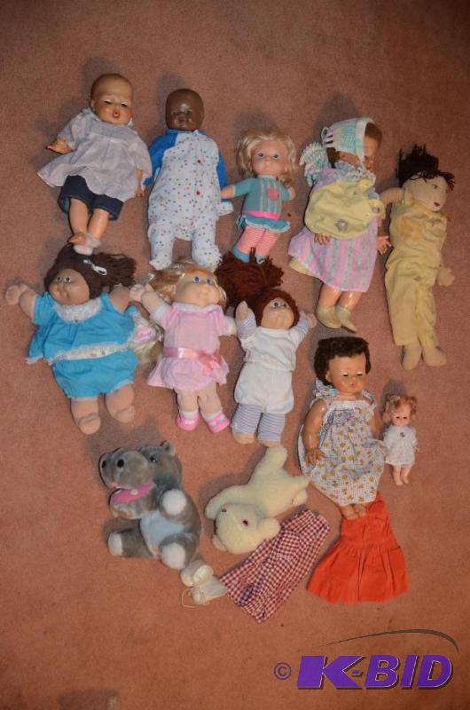 lot 154 image: Lot of Vintage Baby Dolls & stuffed anima...