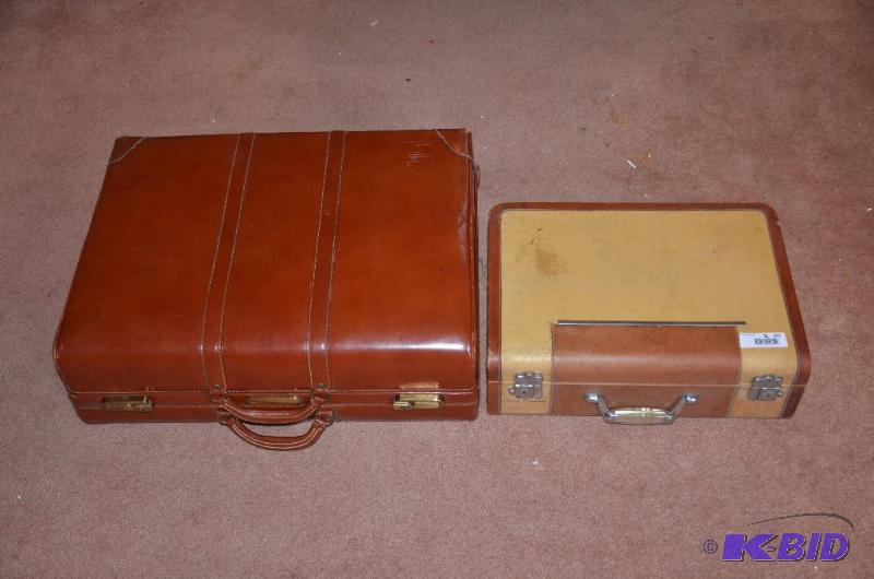 lot 167 image: Vintage Wheary suitcase & Indestructo cow...