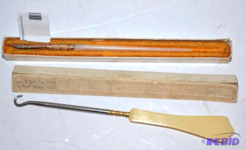 lot 200 image: Antique fountain pen #002 Gold Pen in origina...