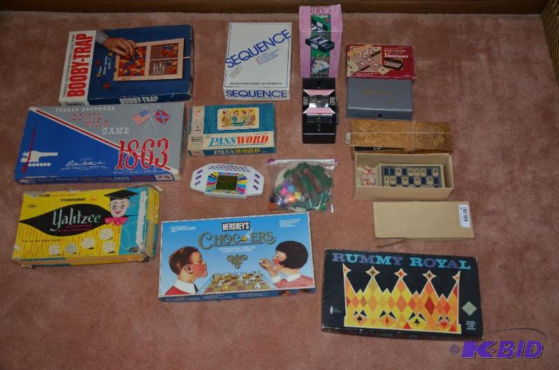 lot 66 image: 13 vintage games - Wheel of Fortune, Password...