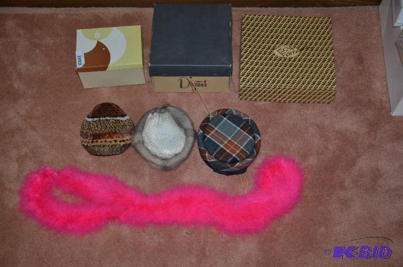 lot 70 image: 2 Vintage ladies hats in original boxes, one ...