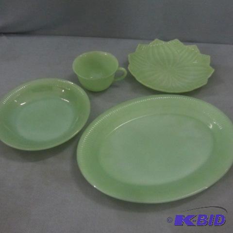 Fire King Jadeite Dinner Ware Pieces
