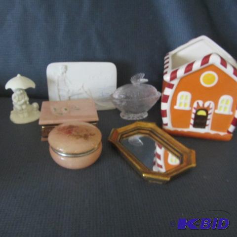 Dresser Boxes, Figurines