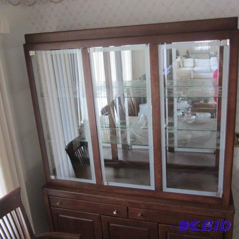 Fancy Hutch