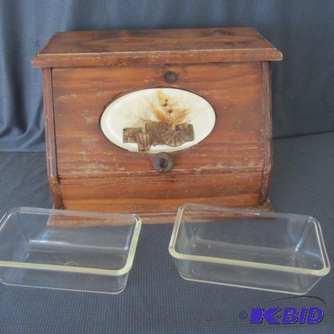 Vintage Bread Box & Pans