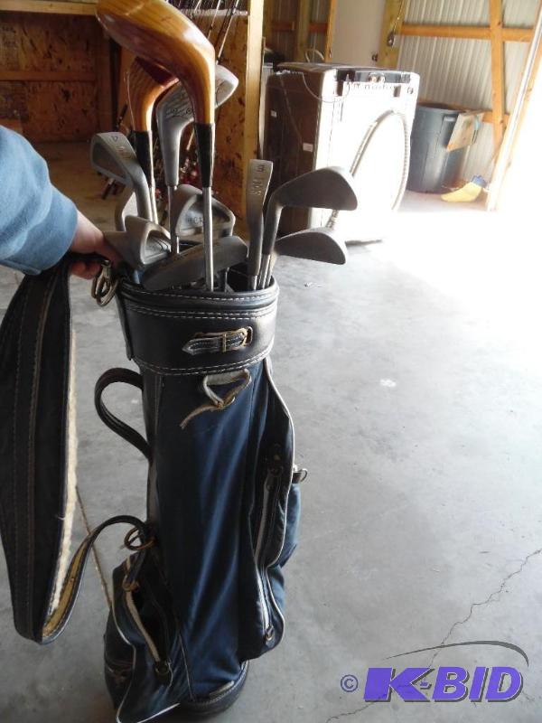 lot 12 image: Golf clubs