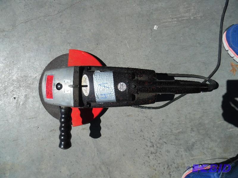 lot 14 image: Grinder